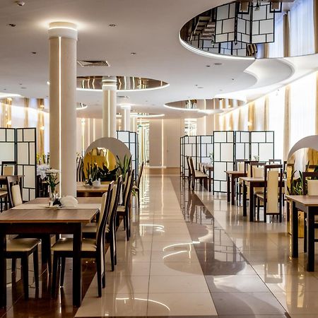 Hotel Trzy Korony Głogów Małopolski Exterior foto